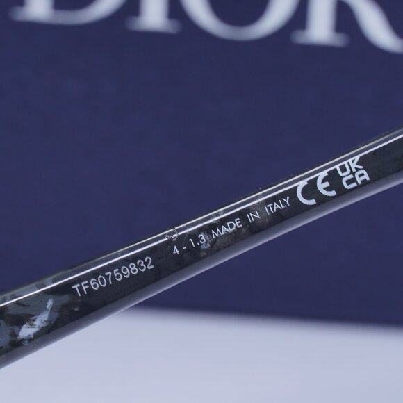 Dior DIORBAY M1U 10A1 Geometric Sunglasses - Black/Grey Gradient - Picture 5 of 11